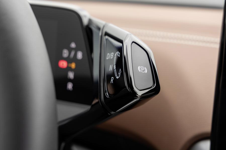 Детали интерьера Volkswagen ID.4 Pro 2021 года  (WW) (фото 3 из 16)